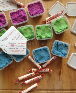 Kinetic Sand Favors